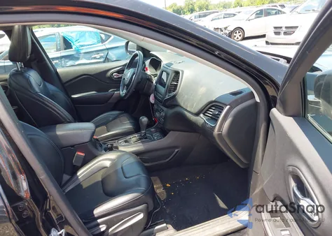 2019 Jeep Cherokee Latitude Plus 4X4 from USA, damaged, VIN 1C4PJMLB4KD174892